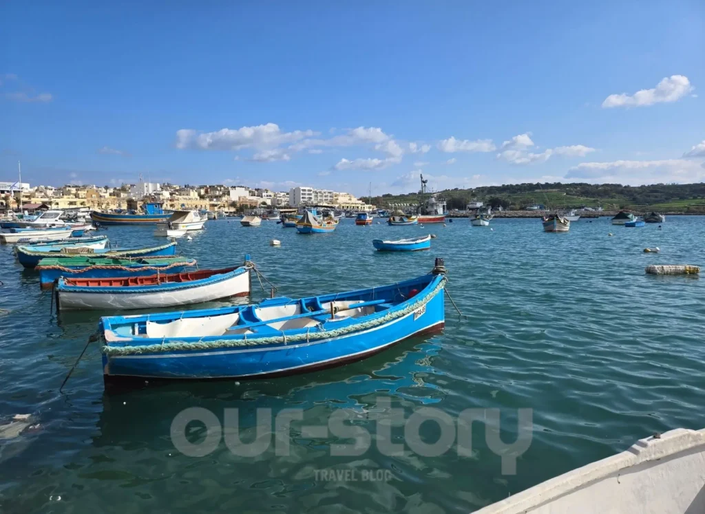Luzzu Colorate in Marsaxlokk