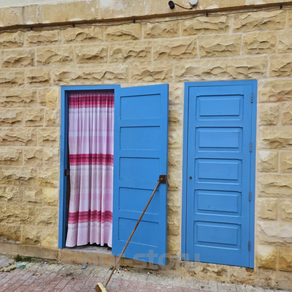 Obloane colorate in Sliema