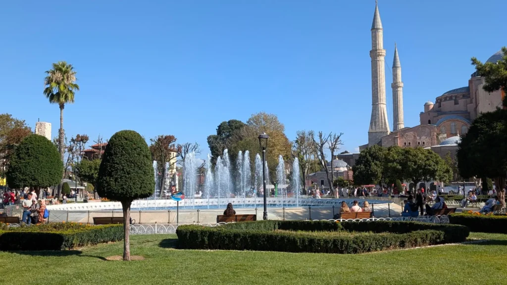 Piata Sultanahmet din Istanbul