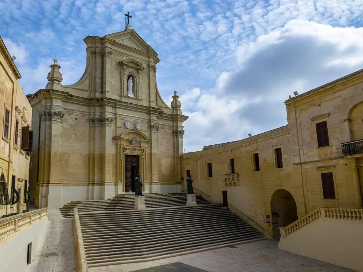 Catedrala Adormirii Maicii Domnului in Victoria