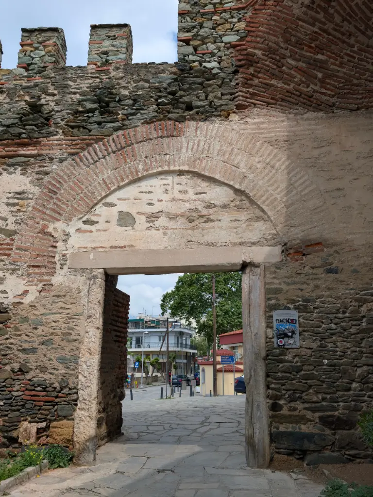 Poarta Annei Palaiologina Salonic Poarta medievală Ana Palaiologhina, Salonic