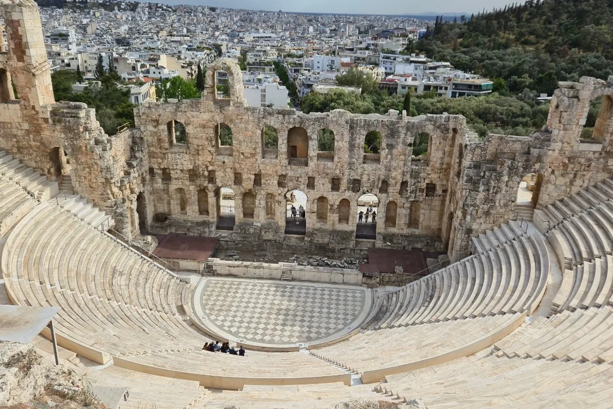 Odeonul lui Herodes Atticus — obiectiv turistic Acropola Atena