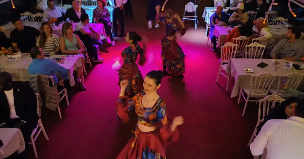 dansuri turcesti croaziera