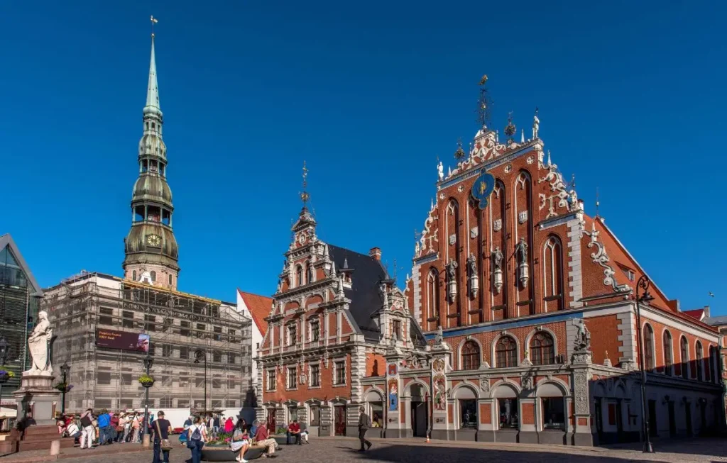 Top 10 Destinații City Break Low Budget: Călătorește Ieftin Fără Să Sacrifici Experiența 7 City-Break Riga