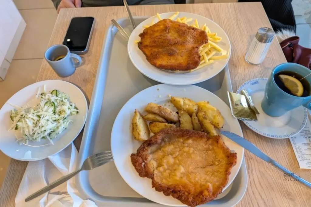 Pranz cu portii enorme