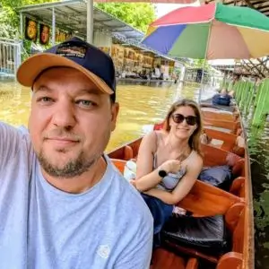 Bogdan si Claudia in Delta Maeklong din Bangkok