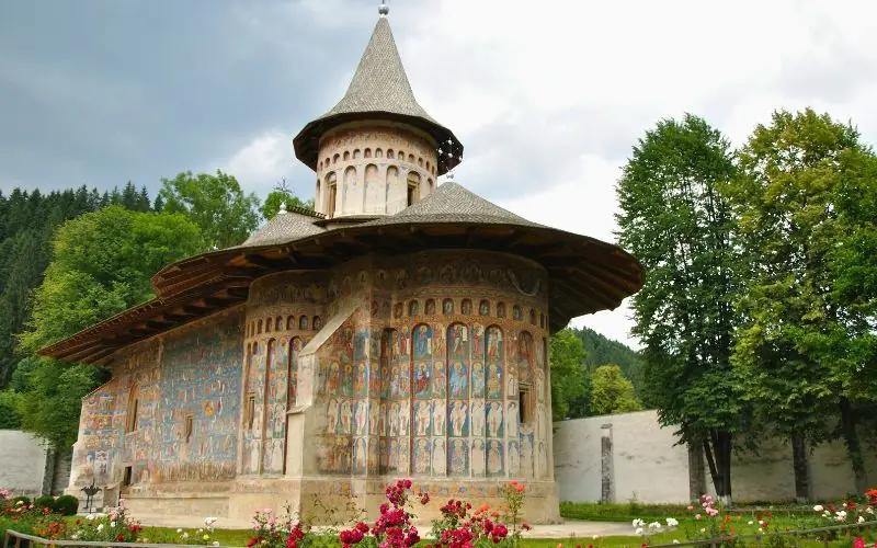 Mănăstirea Voroneț din Bucovina — Capela Sixtină a Orientului