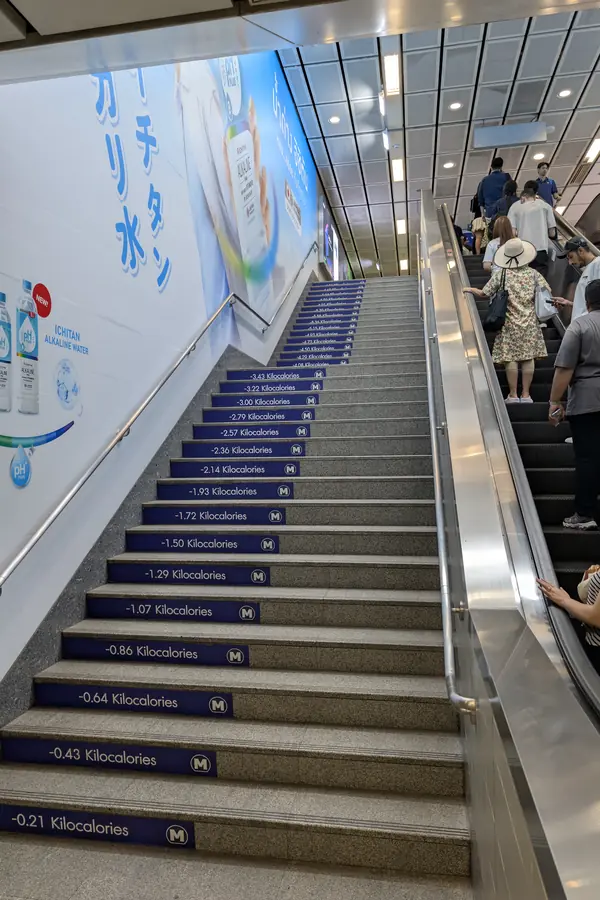 Scarile de la metrou BRT Bangkok