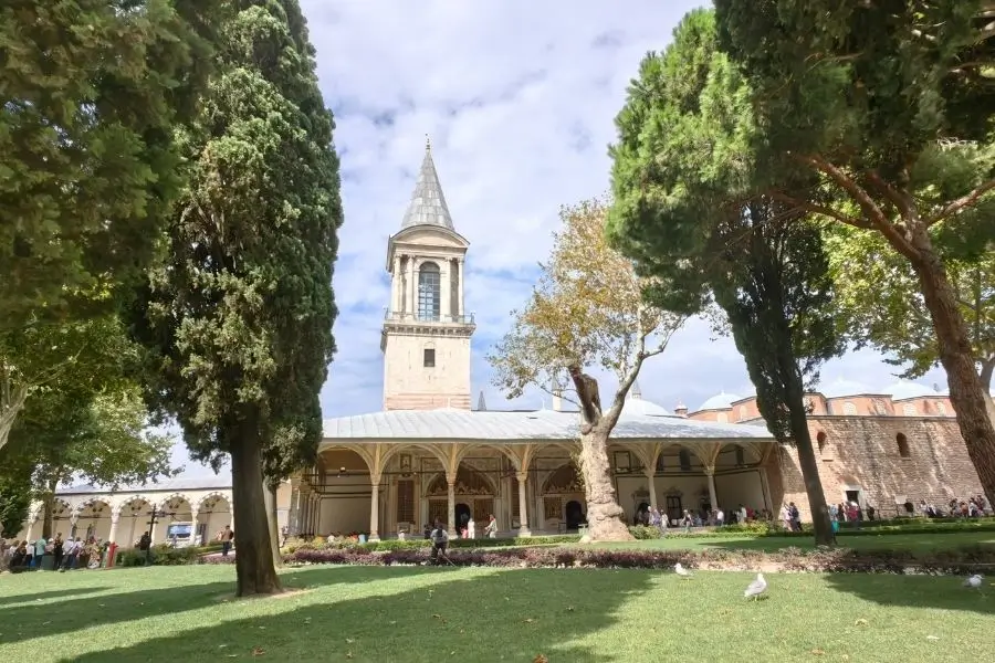 Palatul Topkapi Turnul Justitiei Istanbul Turcia