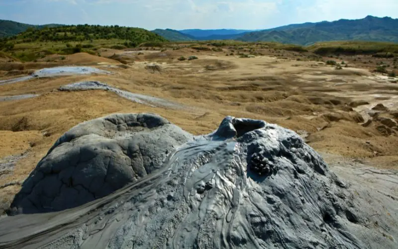 Vulcanii Noroioși din Buzău — rezervație geologică unică în Europa