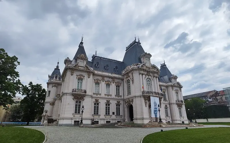 Descoperă România– Ghiduri de călătorie și experiențe 34 Obiective turistice Oltenia — mănăstiri, Clisura Dunării