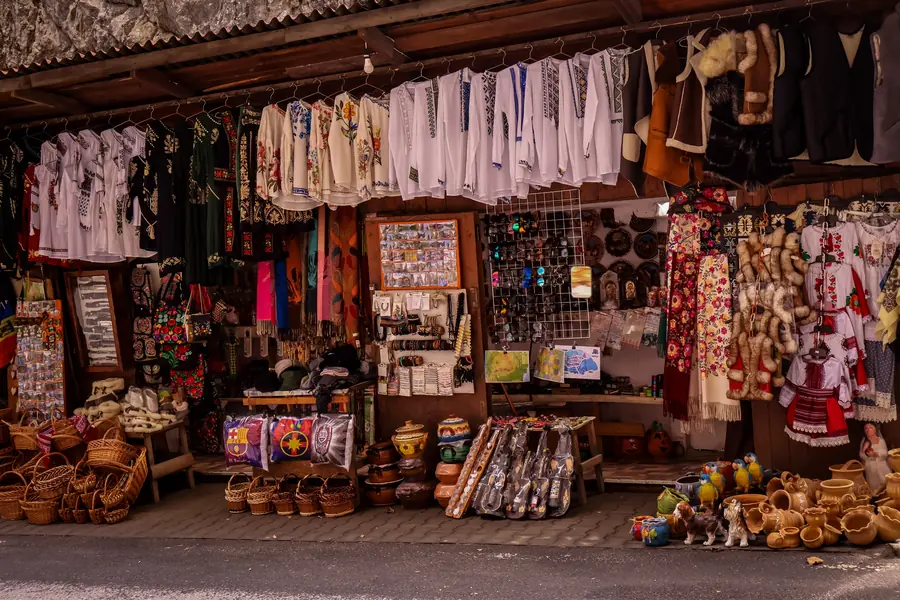 Magazin de suveniruri în Cheile Bicazului