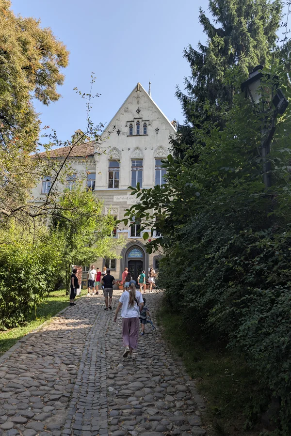 Scoala din Deal, Sighișoara