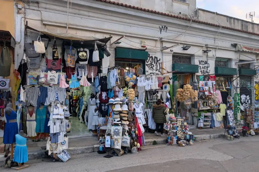 Magazin de suveniruri în Piata Monastiraki