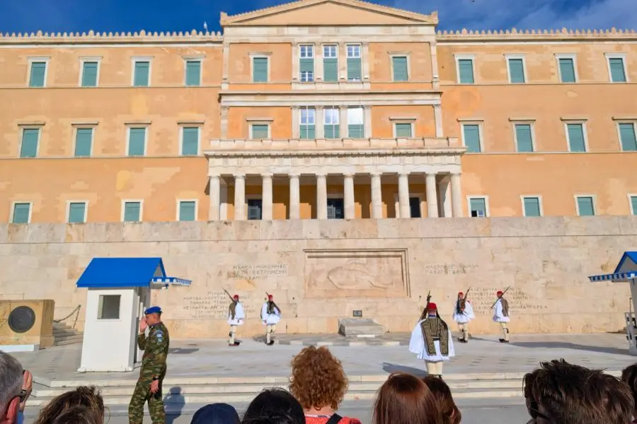 Schimbul de gardă în Piata Syntagma